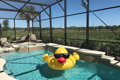 Image de Family-Friendly Villa near Disney! Private Pool & Spa • Gated Resort Community