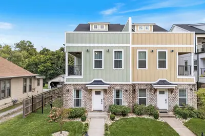 Image de Outdoor Oasis | Fire Pit | Game Room | Sleeps 10!