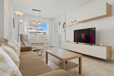 Image de Appartement avec vue sur piscine à 400m plage