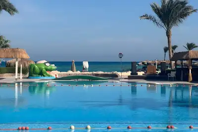 4 Bedroom Seaside Hurghada Escape