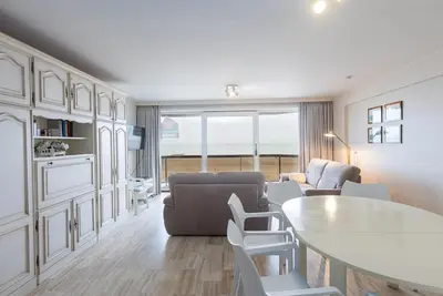 Image de Appartement charmant avec vue sur la mer