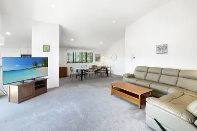 Image de Appartement 3 chambres en bord de mer avec garage