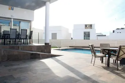Image de 5 Bed 4 Bath Villa, Private Pool, Modern, All Amenities, Pau26 Villamartin