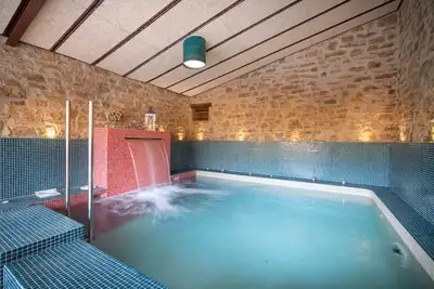 Image de Allotjament rural amb piscina climatititzada al centre de Catalunya