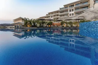 Image de 2br Oceanview | Walk to Beach | Paradise Cove