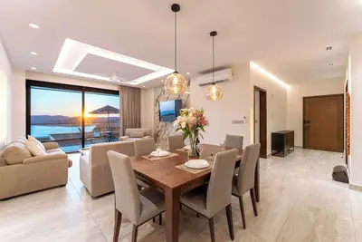 Image de 2br Oceanview | Beach Access | Paradise Cove