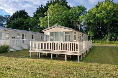 Image de Hoburne Cotswolds - 20158, pet friendly in South Cerney, Cotswolds