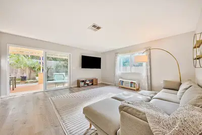 Image de Great for Families, Jacuzzi, Walk 2 Beach, Lrg Yard!