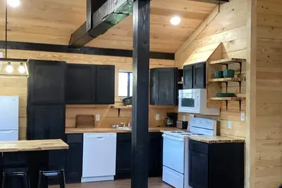 Image de The Gator Nest-Brand New Lake Cabin Near Boat Ramp & World- Class Fishing