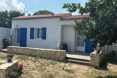 Image de Maison à La Cotinière – Face à la plage, piscine, terrasses et grand terrain