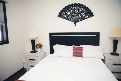 Image de Spacious and Accessible Family oriented house, sleep 12, crib, King’s bed Ramp.