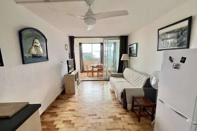 Image de Studio Cabine avec Parking et Piscine, Près Plage