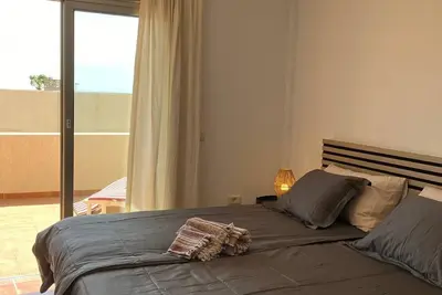 Image de Cozy duplex right on the beach with 2 spacious terraces