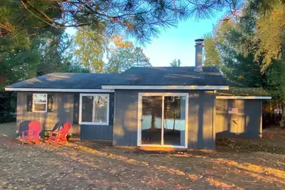 Image de Lakeside cabin on full rec Lake of the Falls, Mercer Wi. Four seasons of fun.