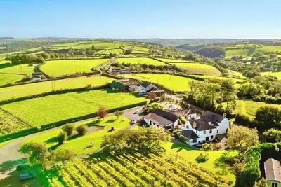 Image de Exclusive Vineyard Estate for 18 Guests