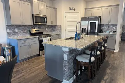 Image de Last Minute Masters Week Deal! +Free Ev Charging -- Brand New Luxury Home!