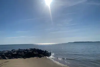 Image de Coastal Retreat Near Solomon’s Island, Water View & Semi-Private Beach, Sleeps 6