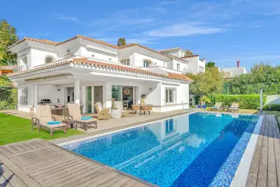 Image de Villa Molly - Elegant Beachside Home