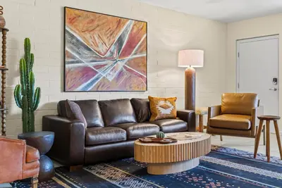 Image de Cozy 2br w/ Patio, Pool, Gym & Pet Friendly