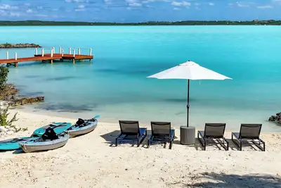 Image de Villa Nanina 3 Bedroom, 3 Bathroom Beachfront Paradise