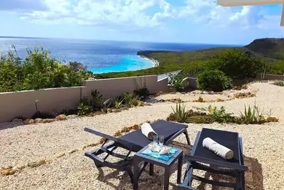 Image de Renovated 1br Suite with Amazing Sea Views & Sunsets