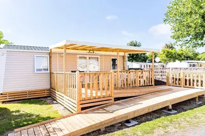 Image de Mobil-home Pmr | Comfort | 2 Ch. | 4 pers. | Terrasse surélevée | A/C | Tv