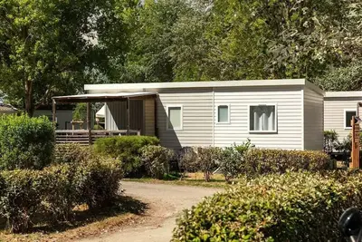 Image de Mobil-home | Comfort | 3 Ch. | 6 pers. | Terrasse surélevée | Tv
