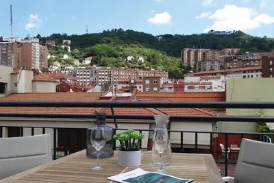 Image de Family-Friendly Apartment w/ All Essentials Near Bilbao's Historic Sites