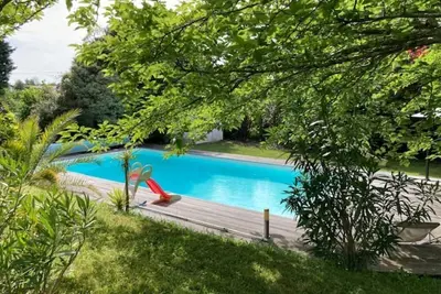 Image de Jolie maison d'architecte, dans un village proche de Bayonne.