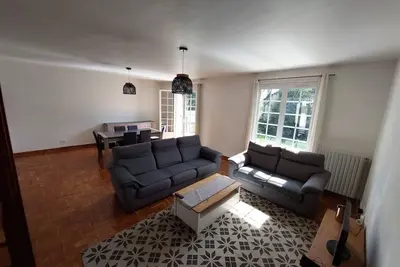 Image de Maison spacieuse pour grande famille ou groupe - Proche Métro Villejuif Ligne7