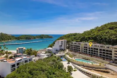 Image de Santa Cruz Penthouse | Private Pool, Walk to Beach