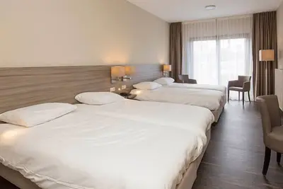 Image de Sun-Kissed Escape | Sea Breeze Retreat w/ Vibrant Beach Activities, Golf Nearby