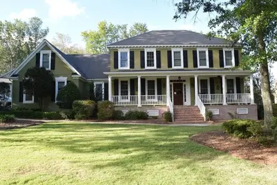 \nMasters Rental in Gated Golf Course Community