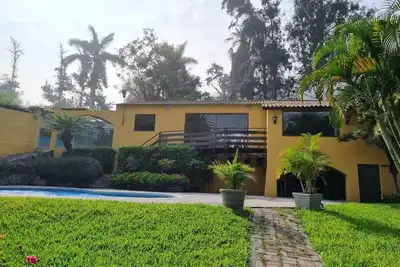 Image de Casa California surrounded by greenery and colors, pool, jacuzzis, sauna and gardens!