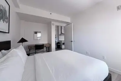 Image de Practical 2 Bedroom Unit w/ Kitchen Near Manhattan – Midtown Just 1 Stop