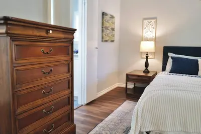 Image de Centrally Located Comfortable Home in Plano 3/2 Home – Easy Access to Everything