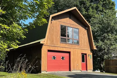 Image de Little House at Burke Basecamp Ride-In Ride-Out Kingdom Trails – Bike Storage