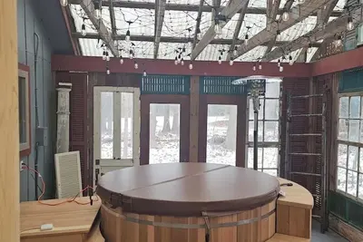 Image de The Enchanted Schoolhouse