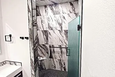 Image de Hungry Mosquito lodge offers cozy cabin living for the whole family