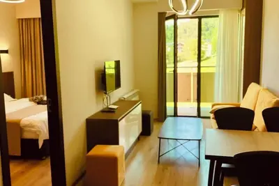 Image de Crystal Residence – Balcony with Ski Slope View