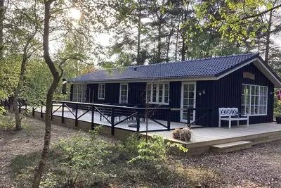 Image de Holiday home in the forest close to water