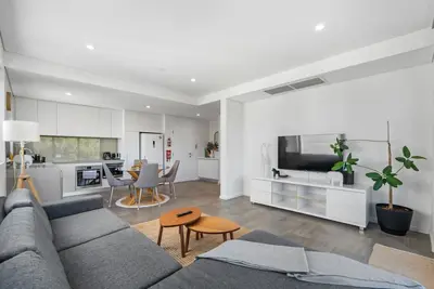 South Perth Sky - Foreshore Escape