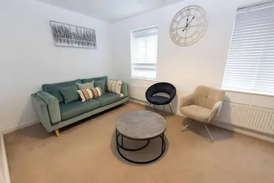 Image de Charmante maison de ville de 5 chambres dans le centre de Gloucester