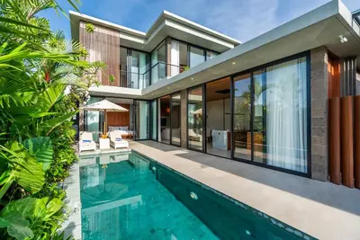 Modern Private Pool Villa – Ricefield View