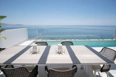 Image de Villa de luxe en bord de mer Piscine à débordement Lgl 12