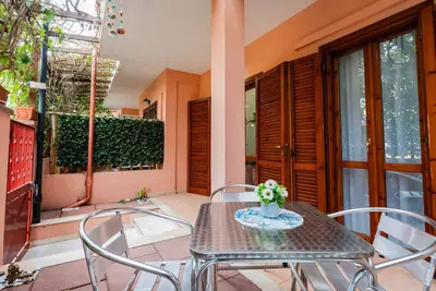 Image de Maison de vacances 'Domus Nostra' à Villasimius avec terrasse privée, Wi-Fi et climatisation