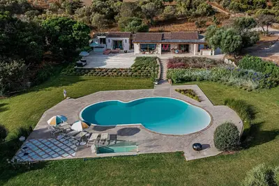 Image de Villa « Xhala » avec vue sur la mer, piscine privée et climatisation