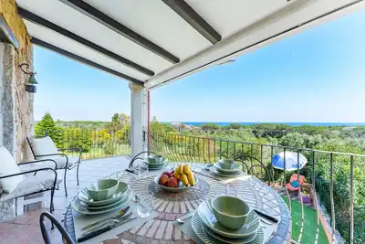 Image de Maison de vacances « Gli Amici Di Adry » avec vue sur la mer, Wi-Fi et climatisation