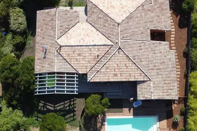 Image de Charmante villa bois avec piscine chauffée, proche plage et commerces!