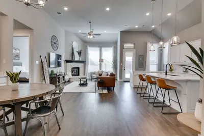 Image de Luxurious 4-bedroom house with media room in charming Haslet